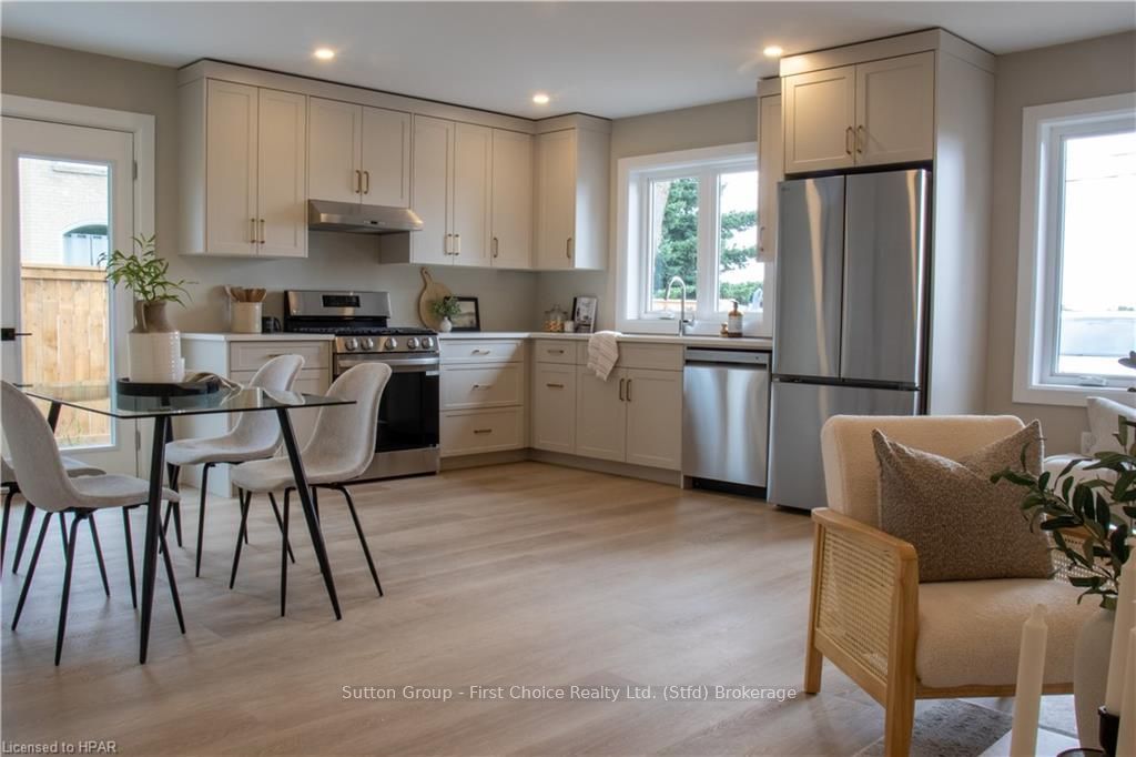 18 Blanshard Street Property Photo 13