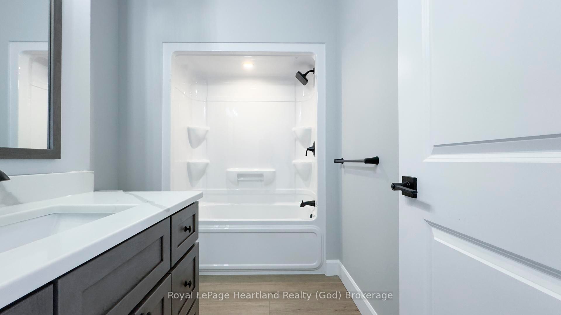 455 Woodridge Drive Property Photo 8