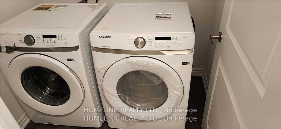 #121 - 61 Soho Street Property Photo 1