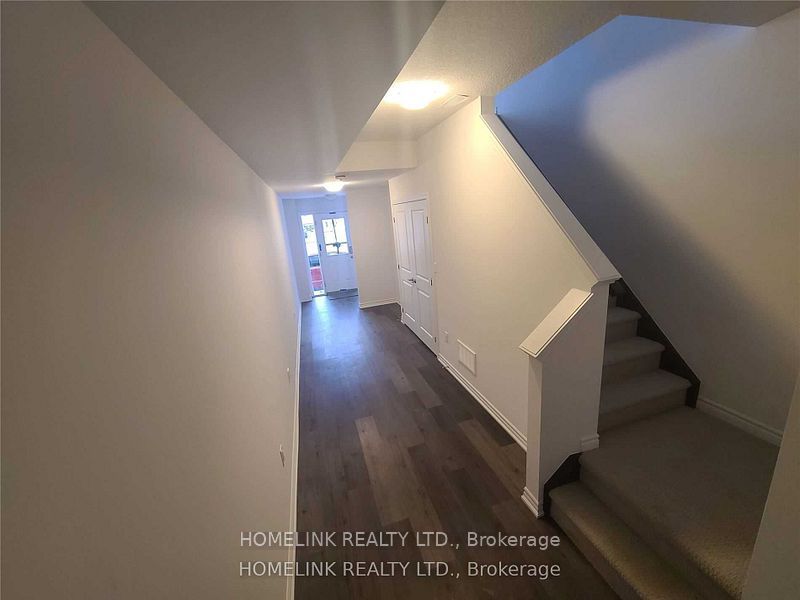 #121 - 61 Soho Street Property Photo 8