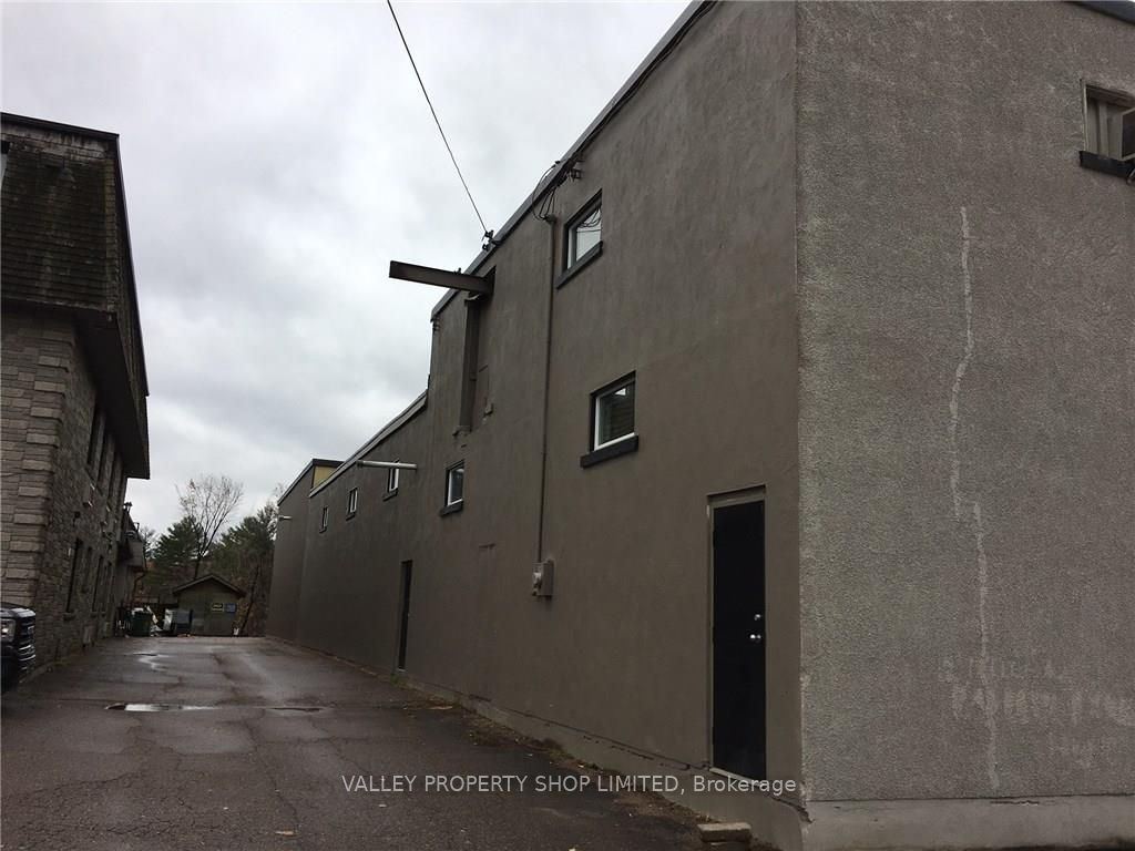 3532 Petawawa Boulevard Property Photo 4