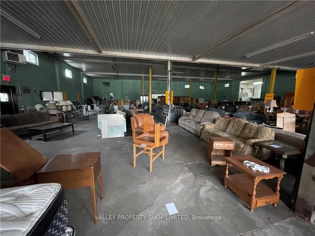 3532 Petawawa Boulevard Property Photo 13