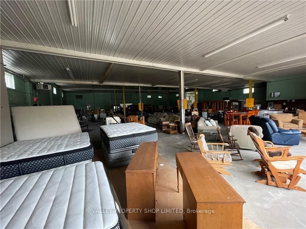 3532 Petawawa Boulevard Property Photo 14