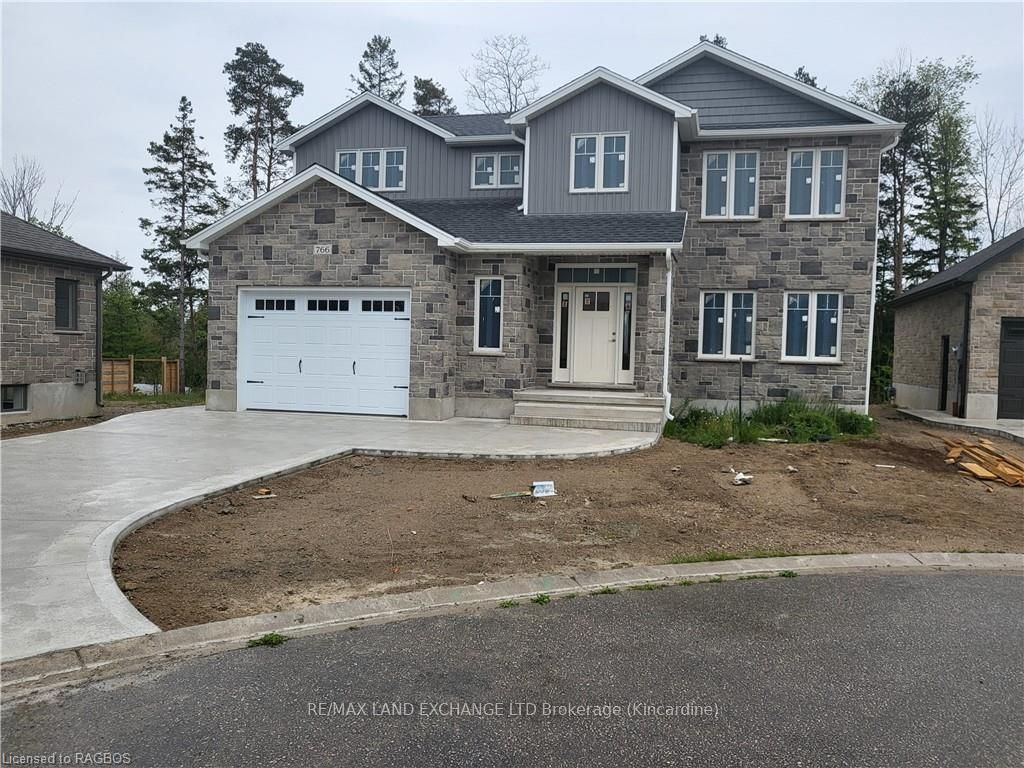 766 CAMPBELL Avenue Property Photo 1