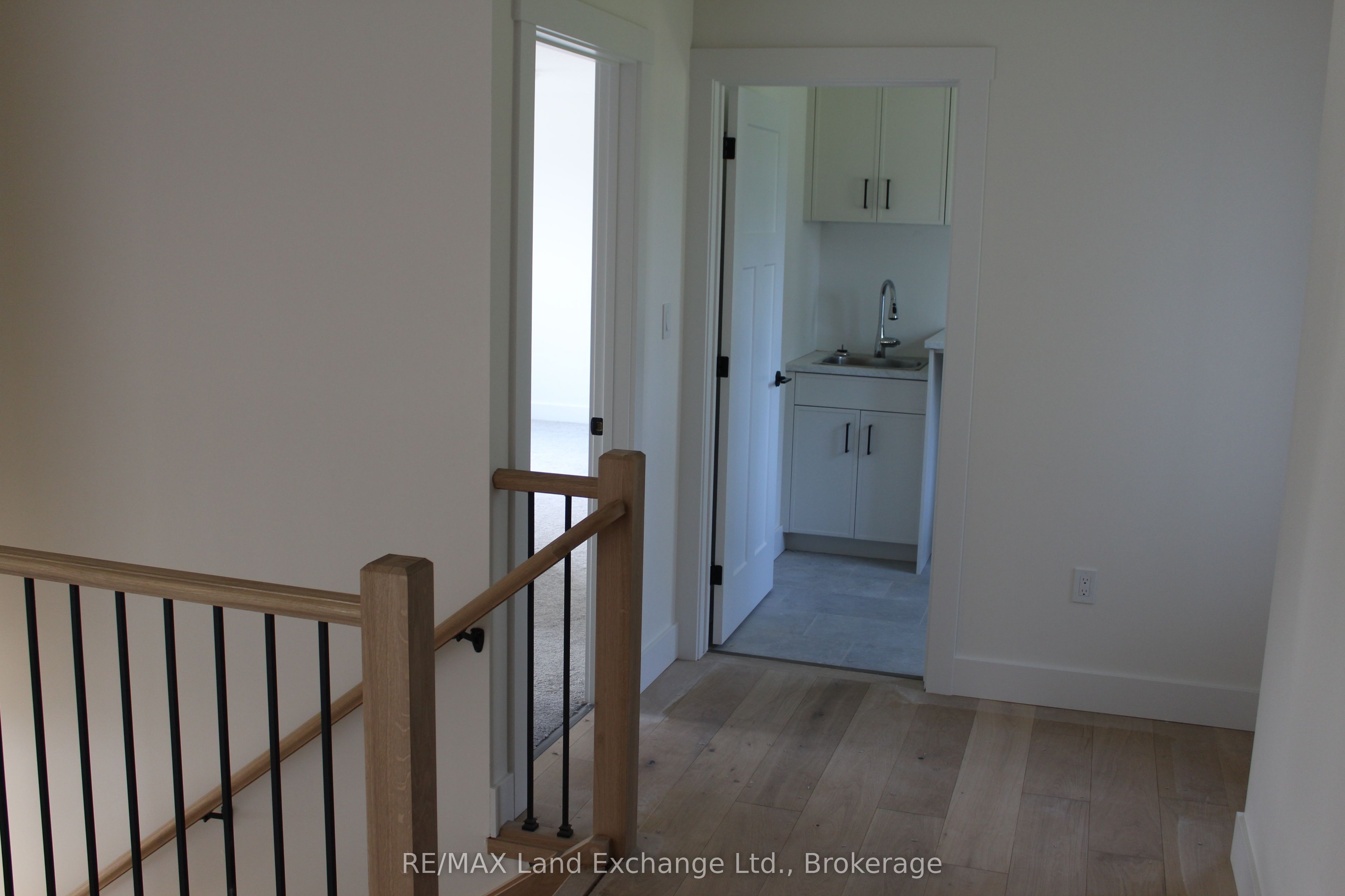 766 Campbell Avenue Property Photo 9