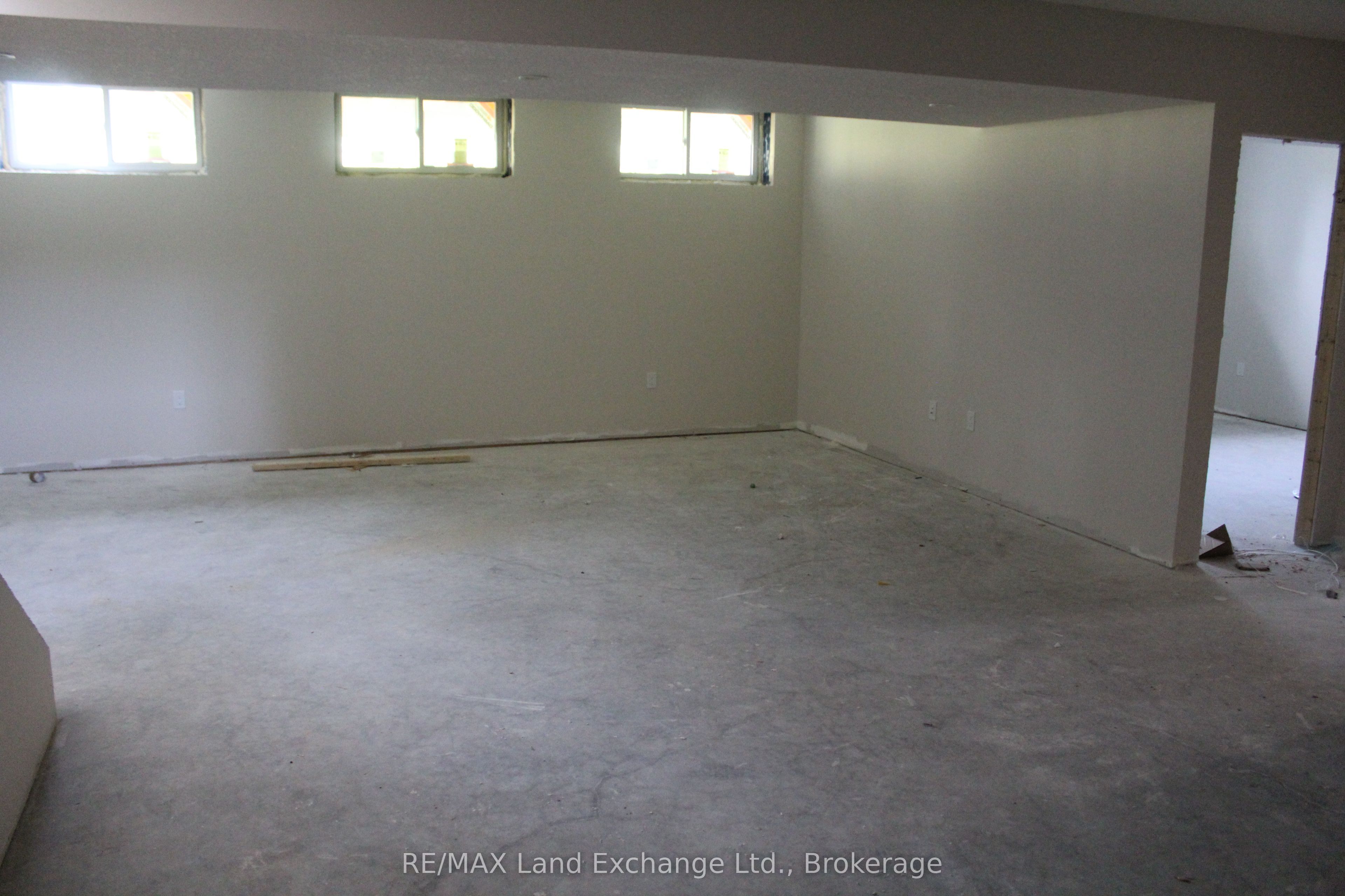 772 Campbell Avenue Property Photo 7