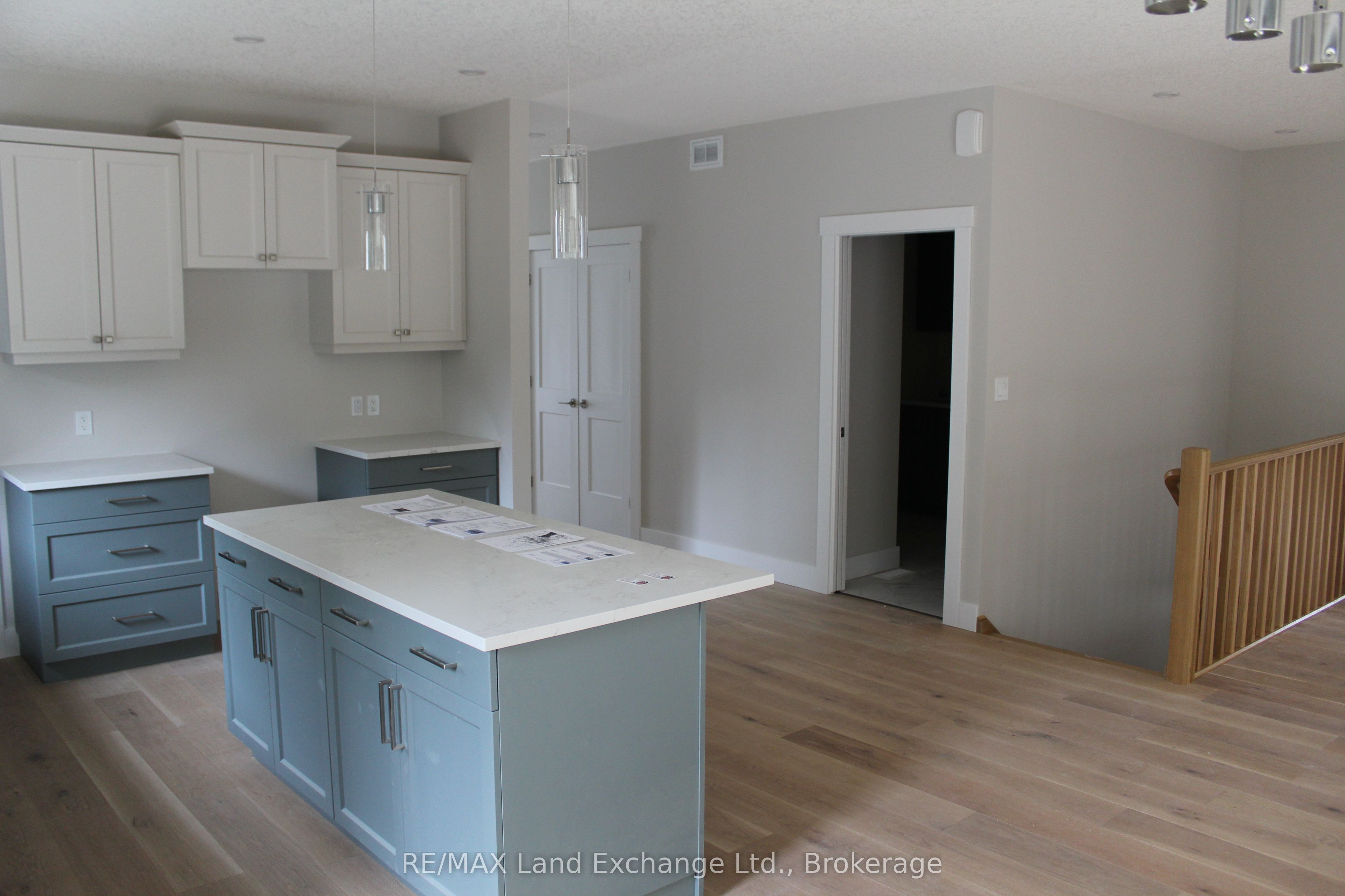 784 Campbell Avenue Property Photo 3