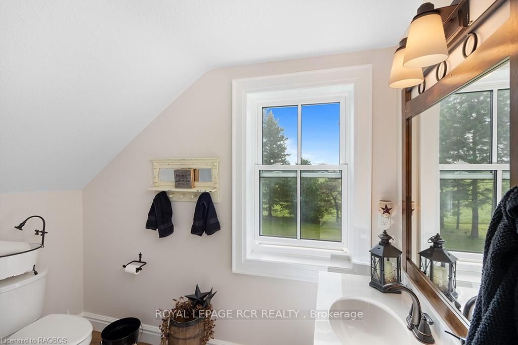 408082 Grey 4 Road Property Photo 40