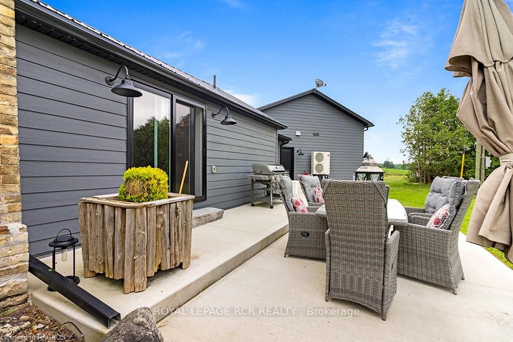 408082 Grey 4 Road Property Photo 42