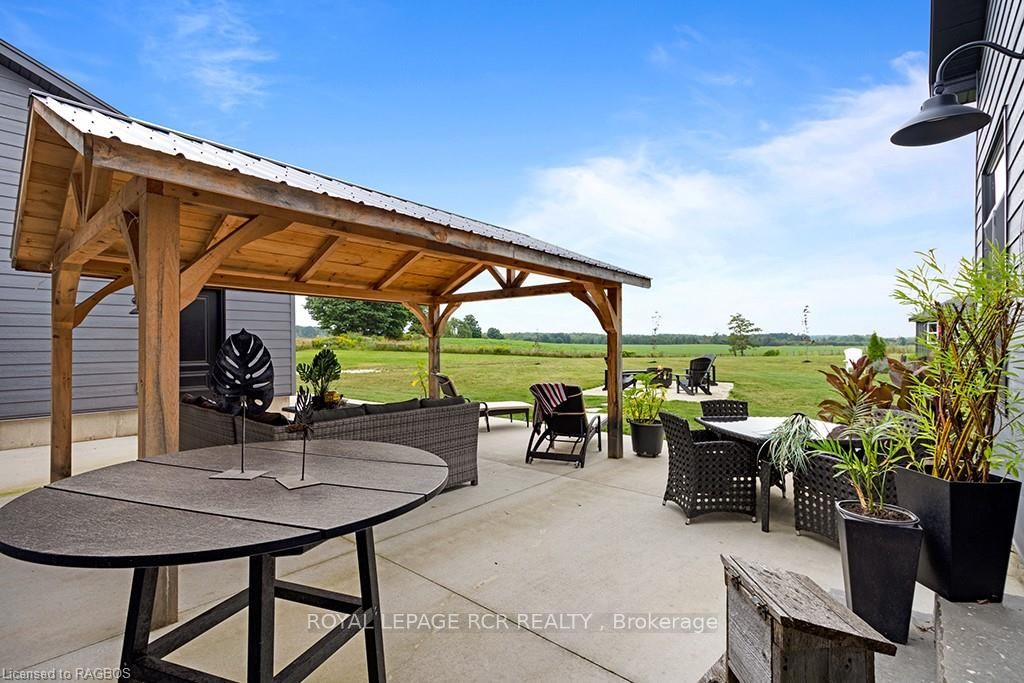 408082 Grey 4 Road Property Photo 44