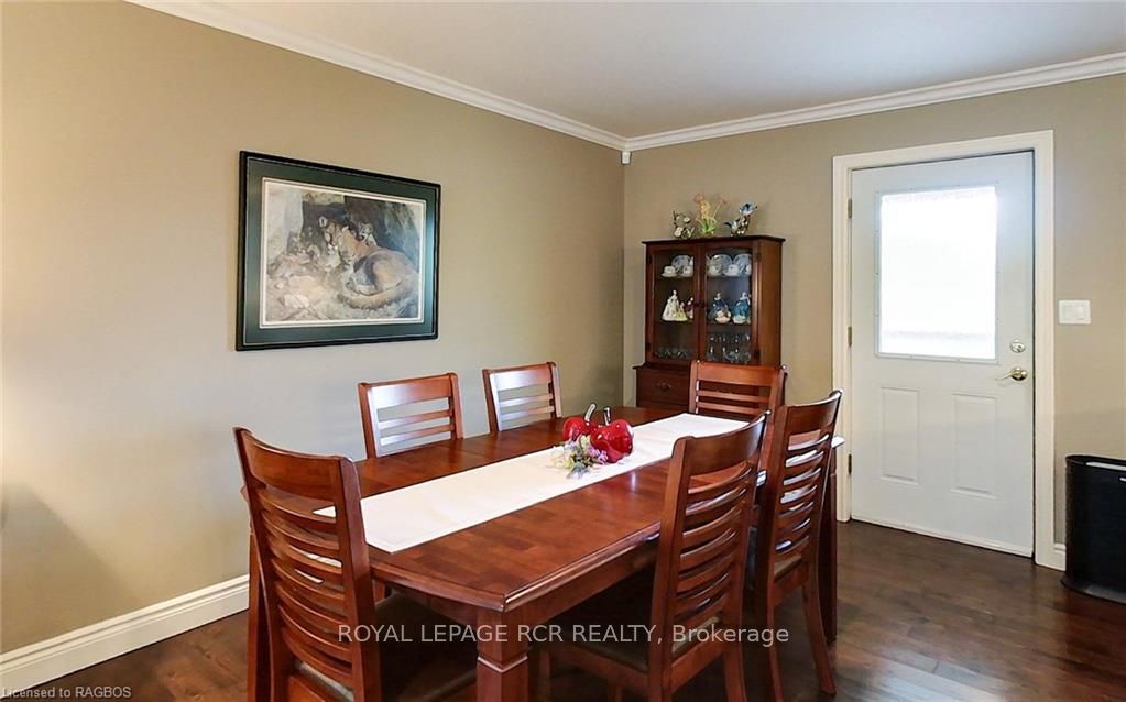 495190 Traverston Road Property Photo 15