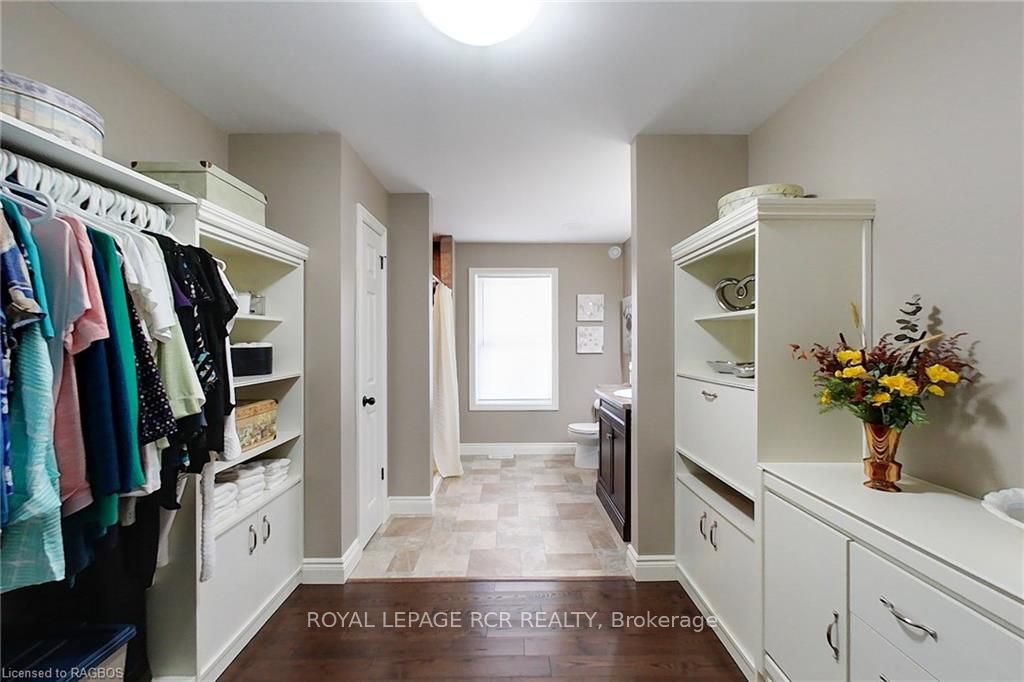 495190 Traverston Road Property Photo 24