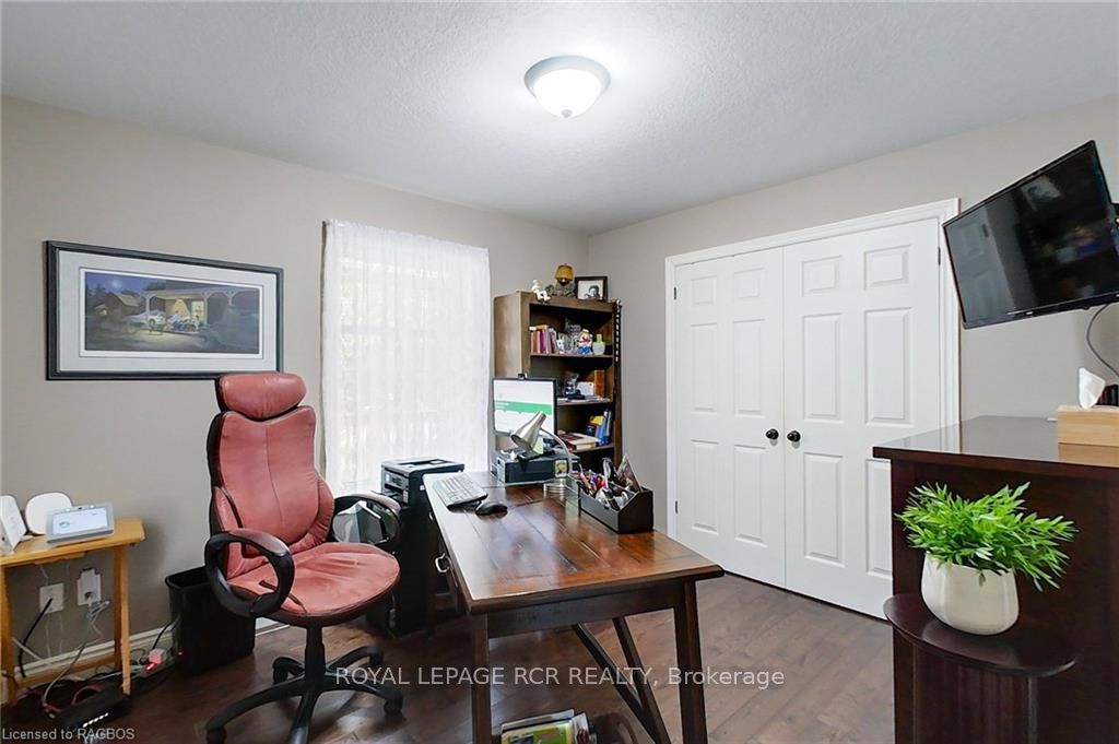 495190 Traverston Road Property Photo 28