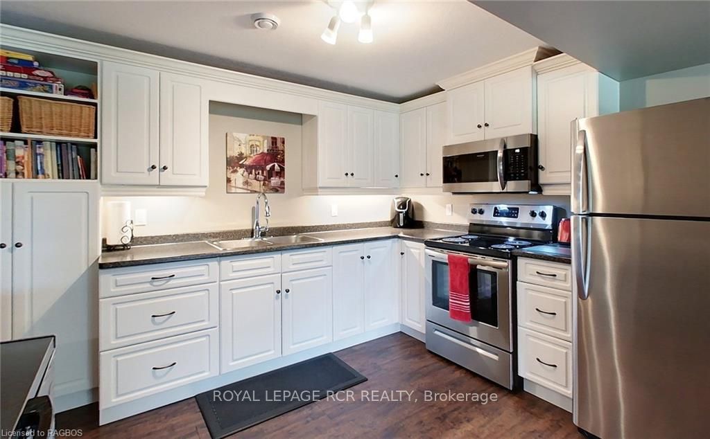 495190 Traverston Road Property Photo 33