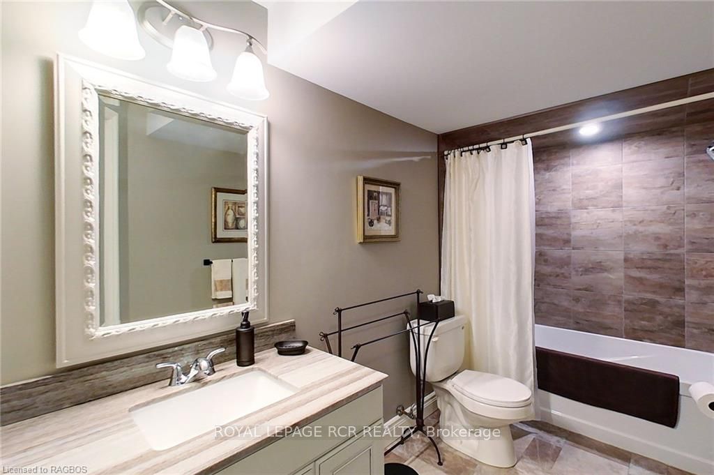 495190 Traverston Road Property Photo 38