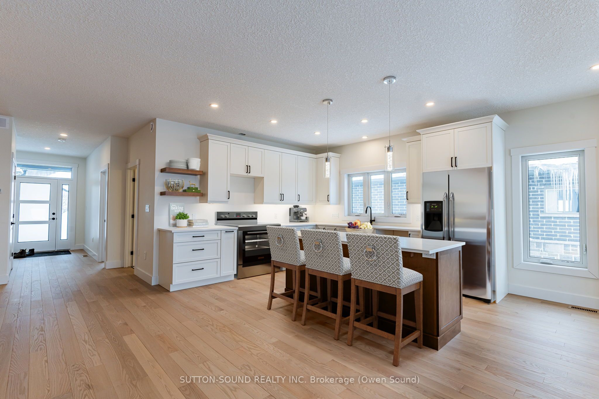 325 6th Avenue Property Photo 2