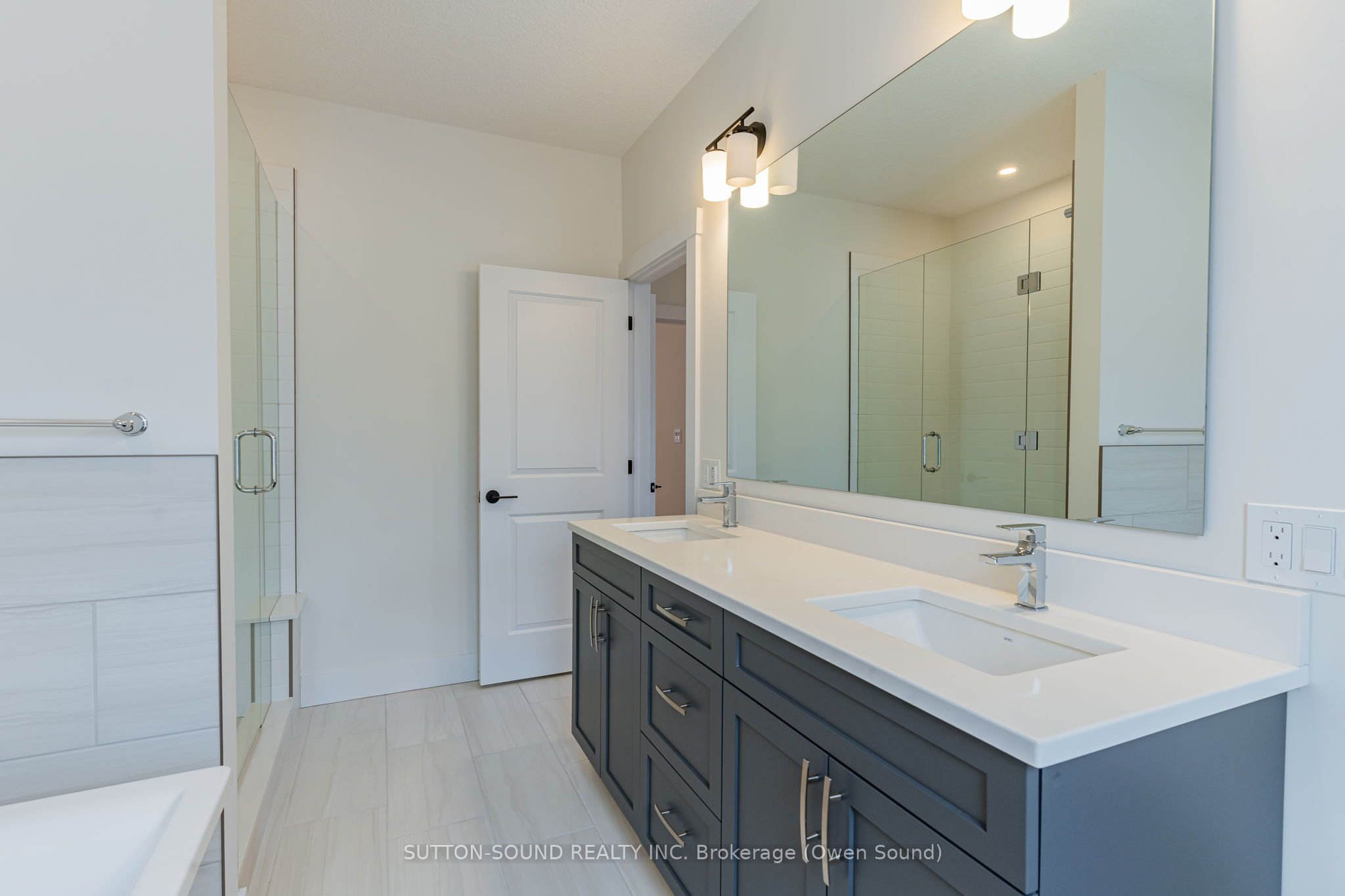 325 6th Avenue Property Photo 32