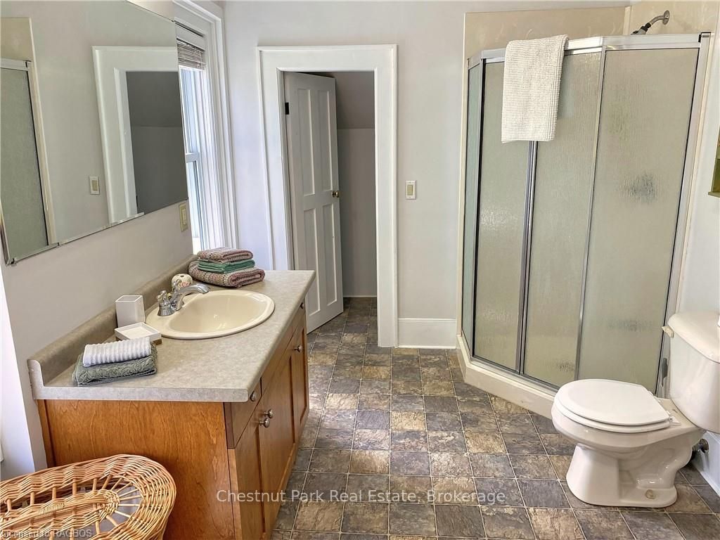 319928 Kemble Rock Road Property Photo 11