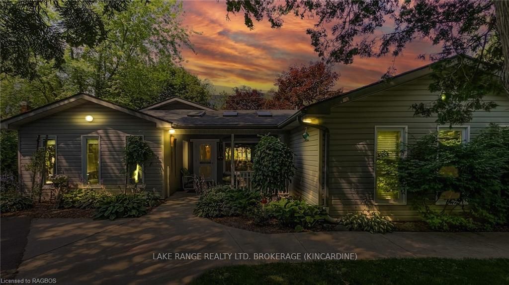 129 Huron Road Property Photo 4