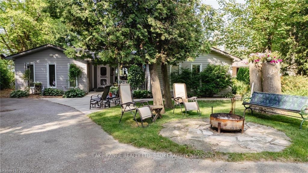 129 Huron Road Property Photo 6