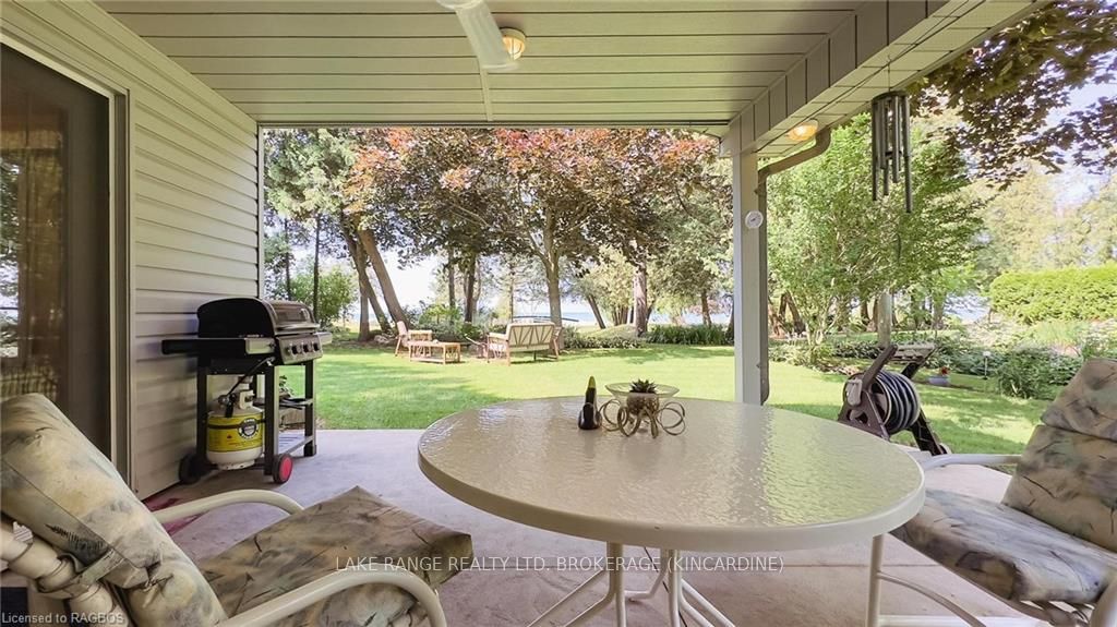 129 Huron Road Property Photo 11