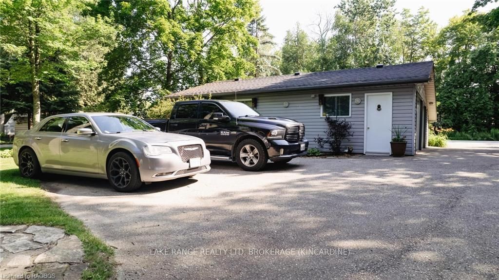 129 Huron Road Property Photo 17