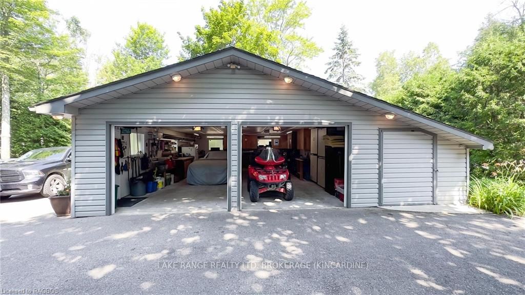 129 Huron Road Property Photo 18