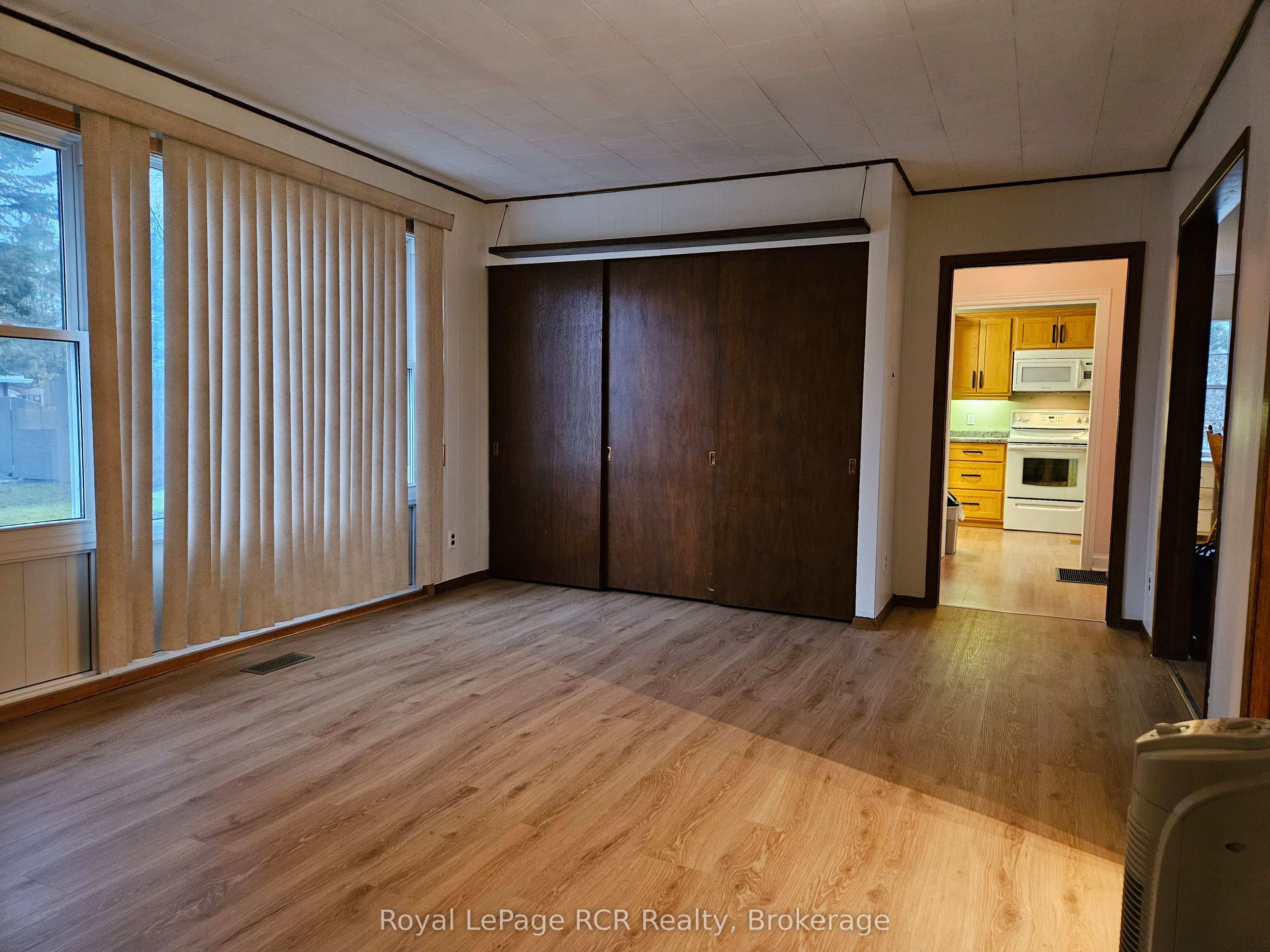 886 16th Street Property Photo 12