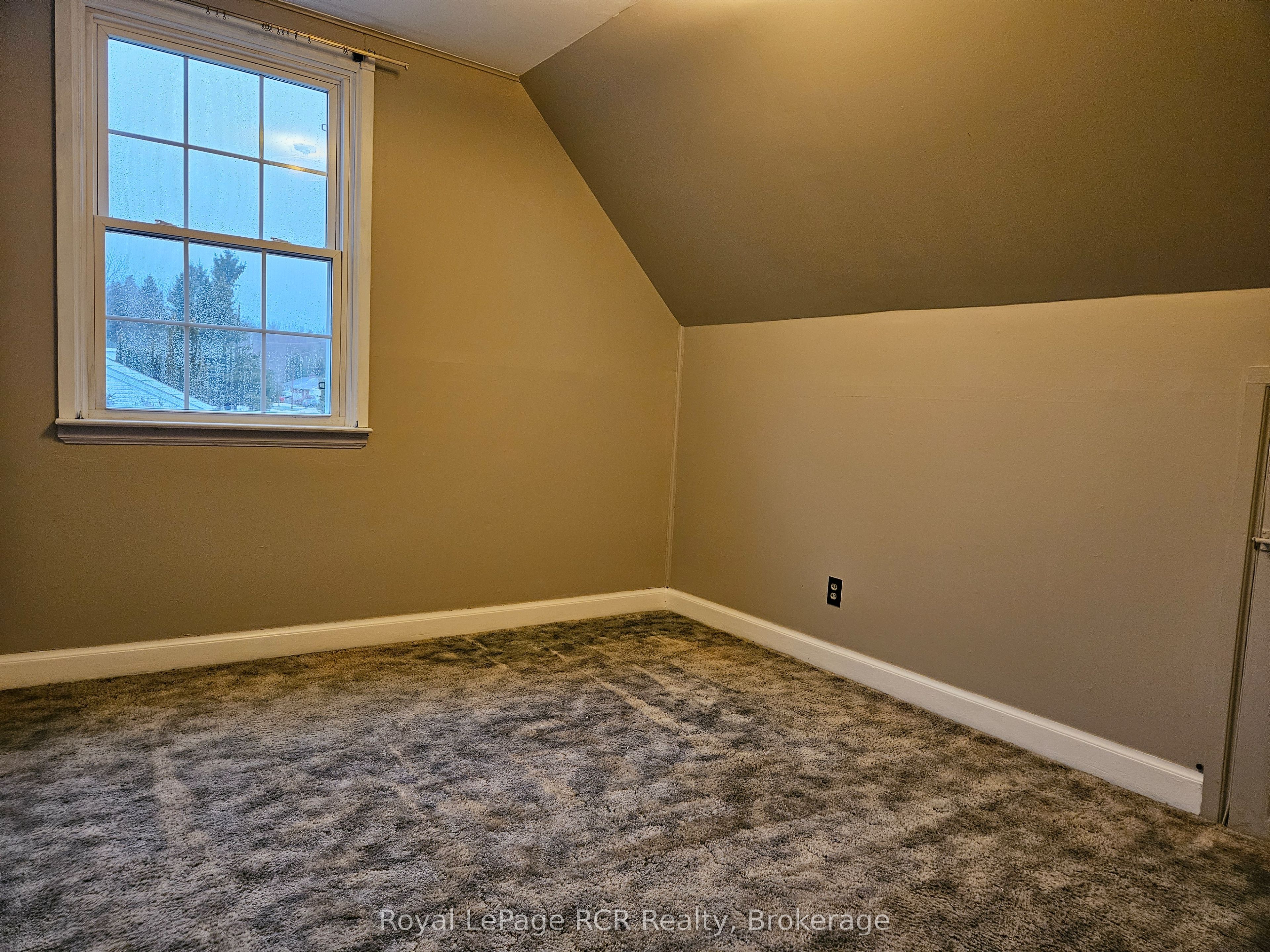 886 16th Street Property Photo 17