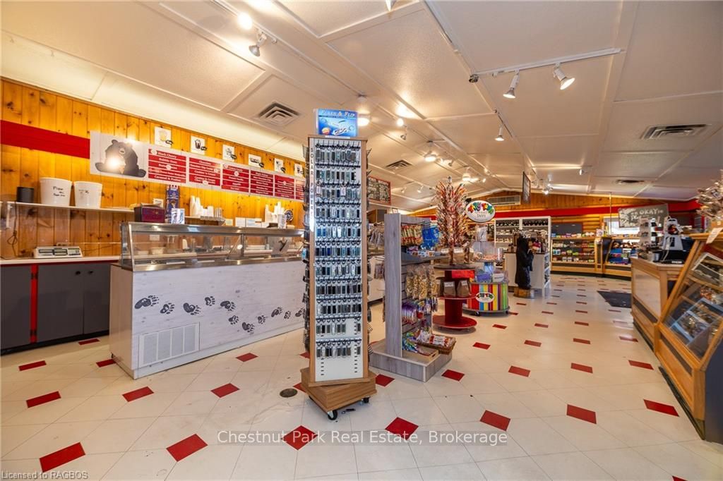 18 Bay Street Property Photo 2
