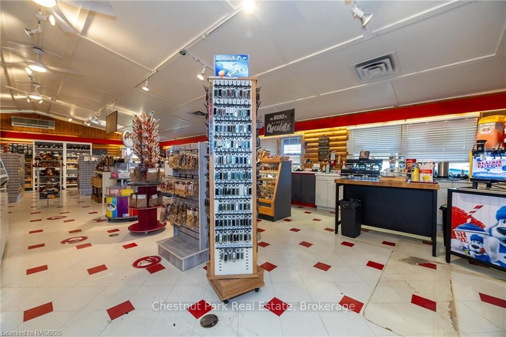 18 Bay Street Property Photo 9