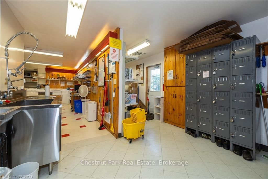 18 Bay Street Property Photo 24
