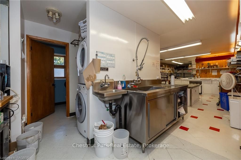 18 Bay Street Property Photo 25
