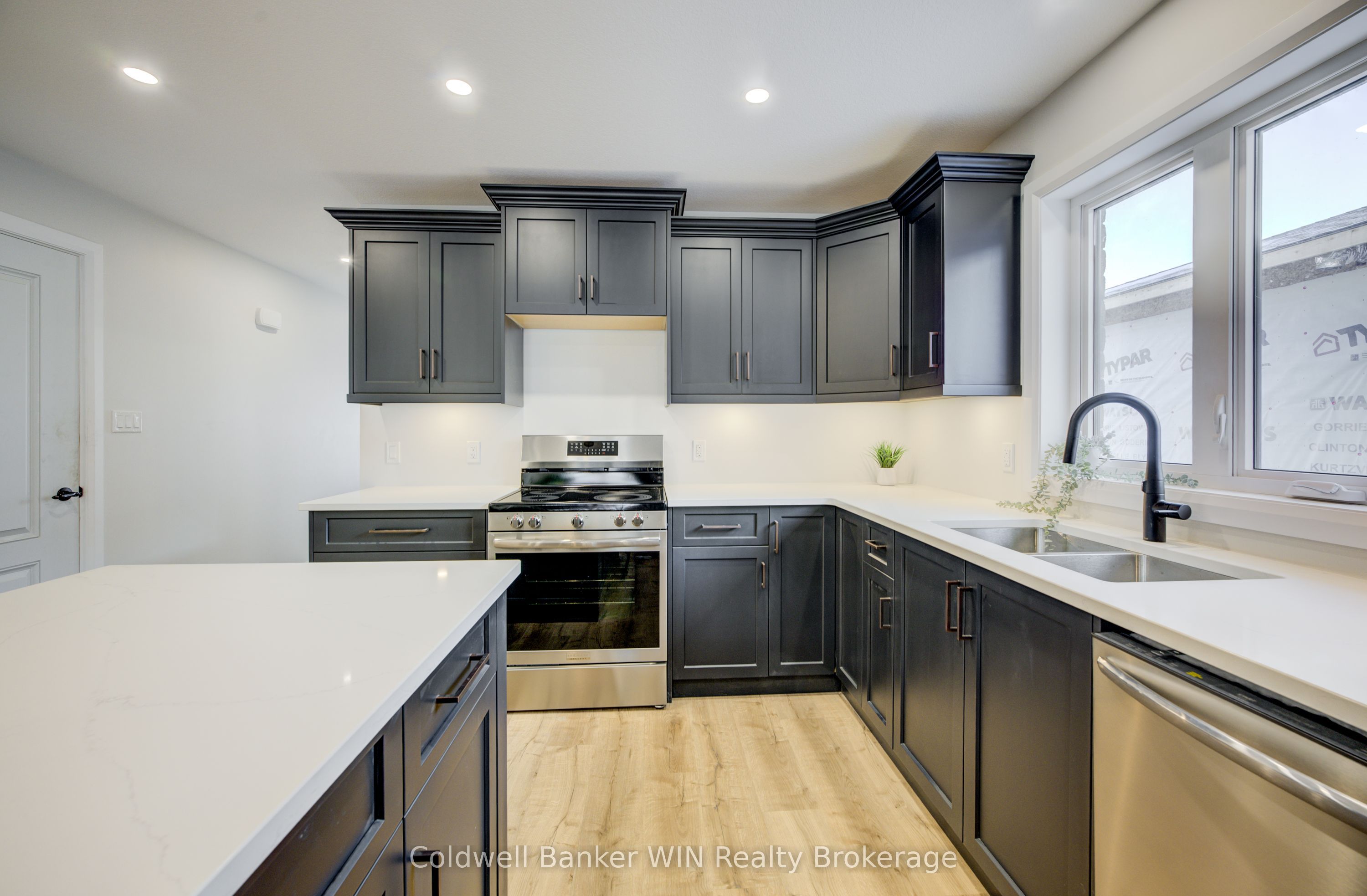 217 Elgin Street Property Photo 7