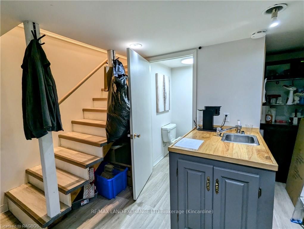 284 Harbour Street Property Photo 7