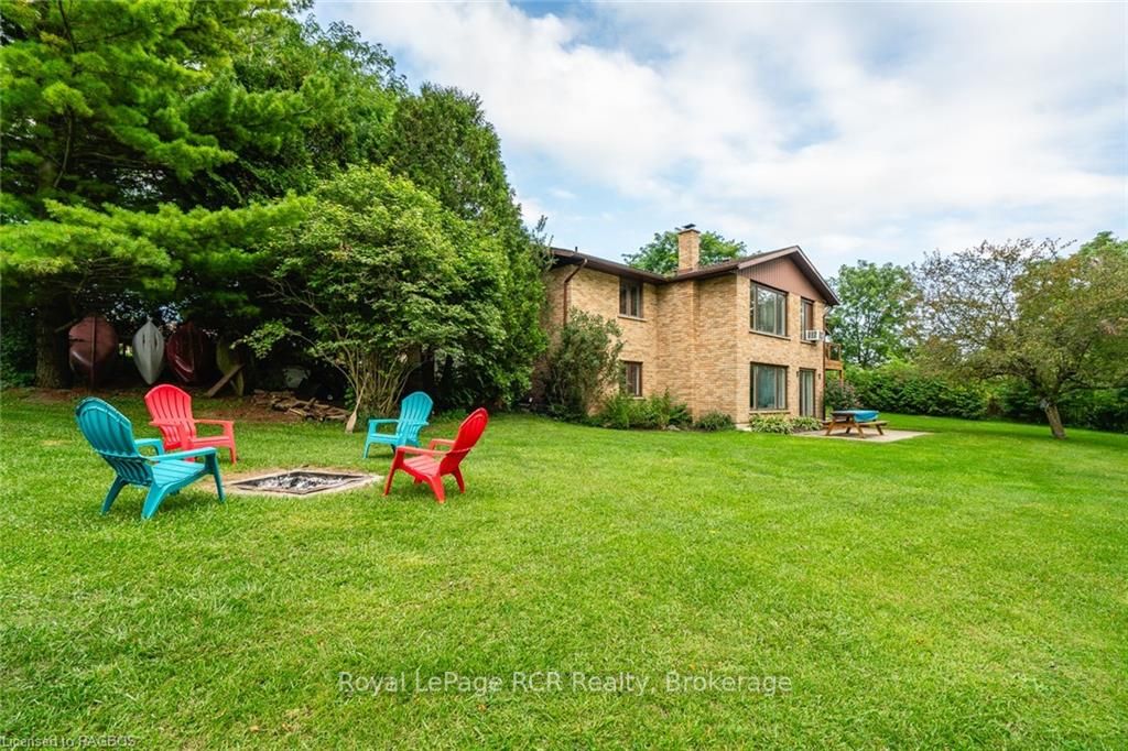216 Fisher Crescent Property Photo 43
