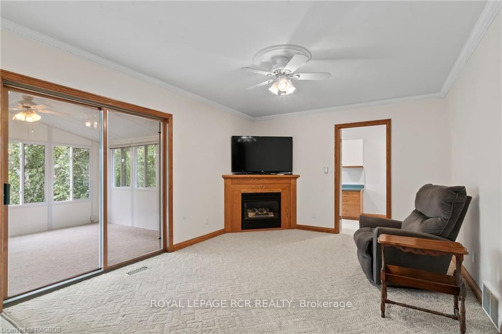 222 2nd Avenue Property Photo 13