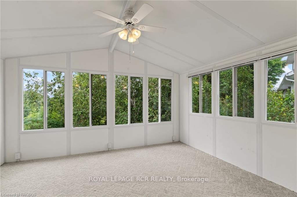 222 2nd Avenue Property Photo 14