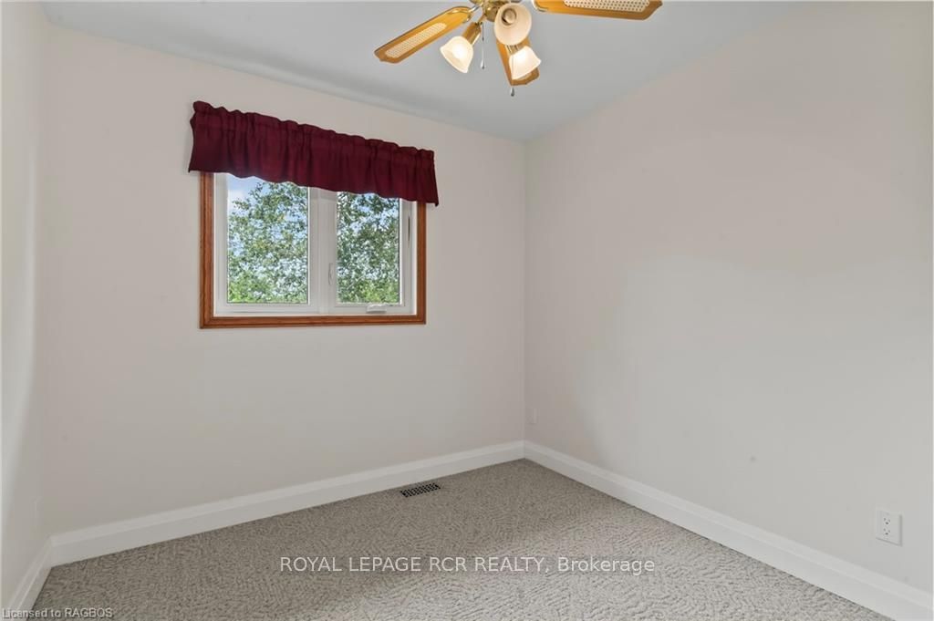 222 2nd Avenue Property Photo 19