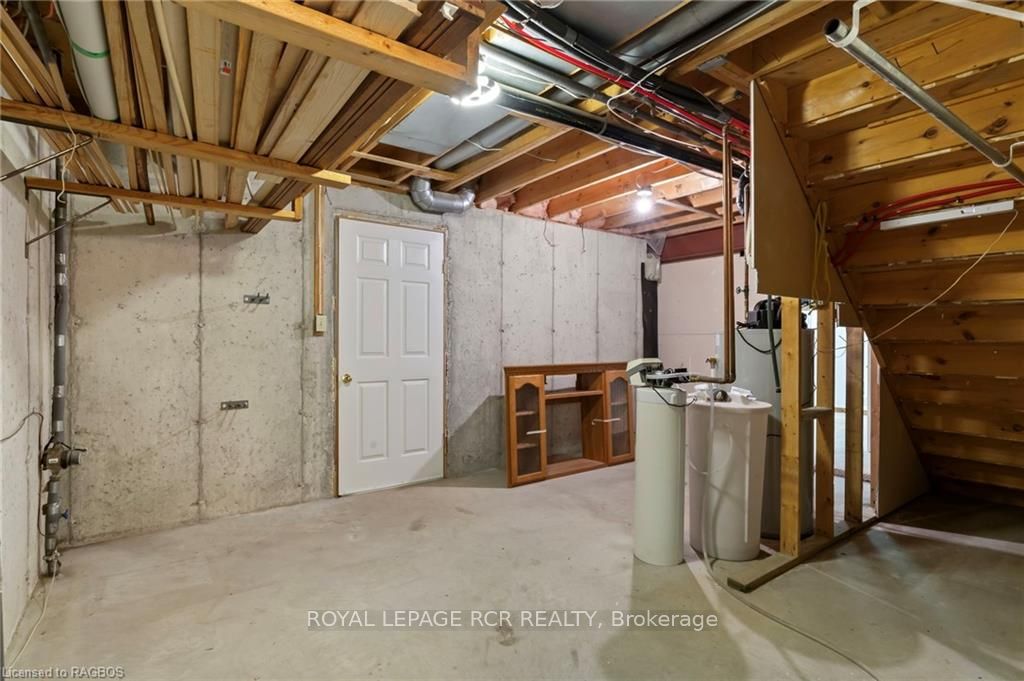 222 2nd Avenue Property Photo 32