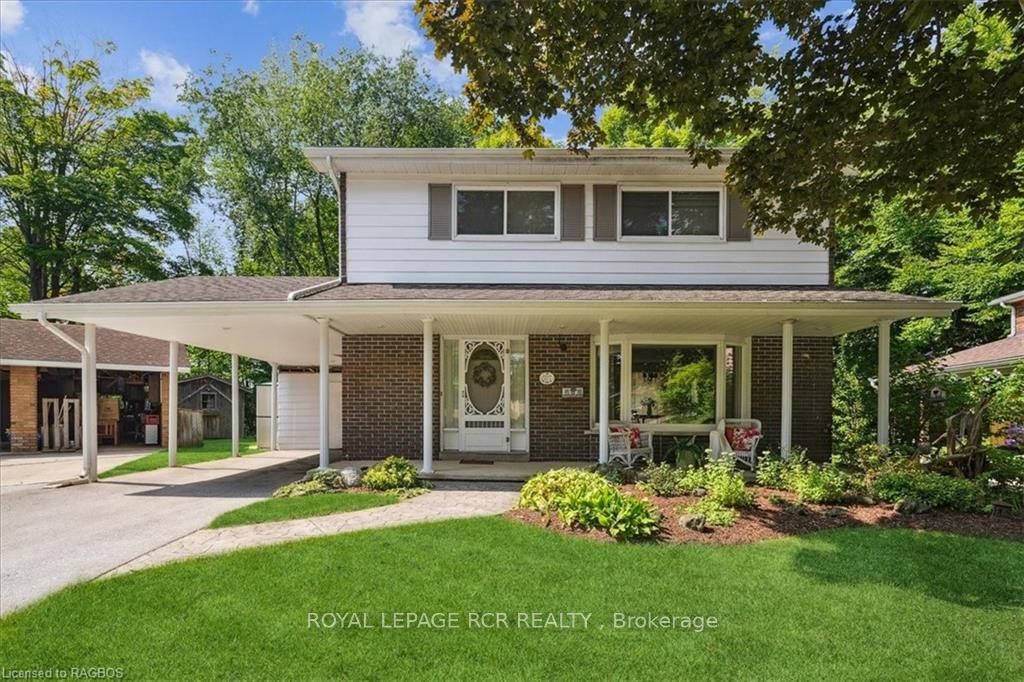 527 5th Street Property Photo 2