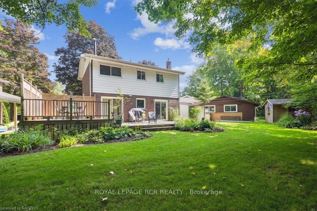 527 5th Street Property Photo 4