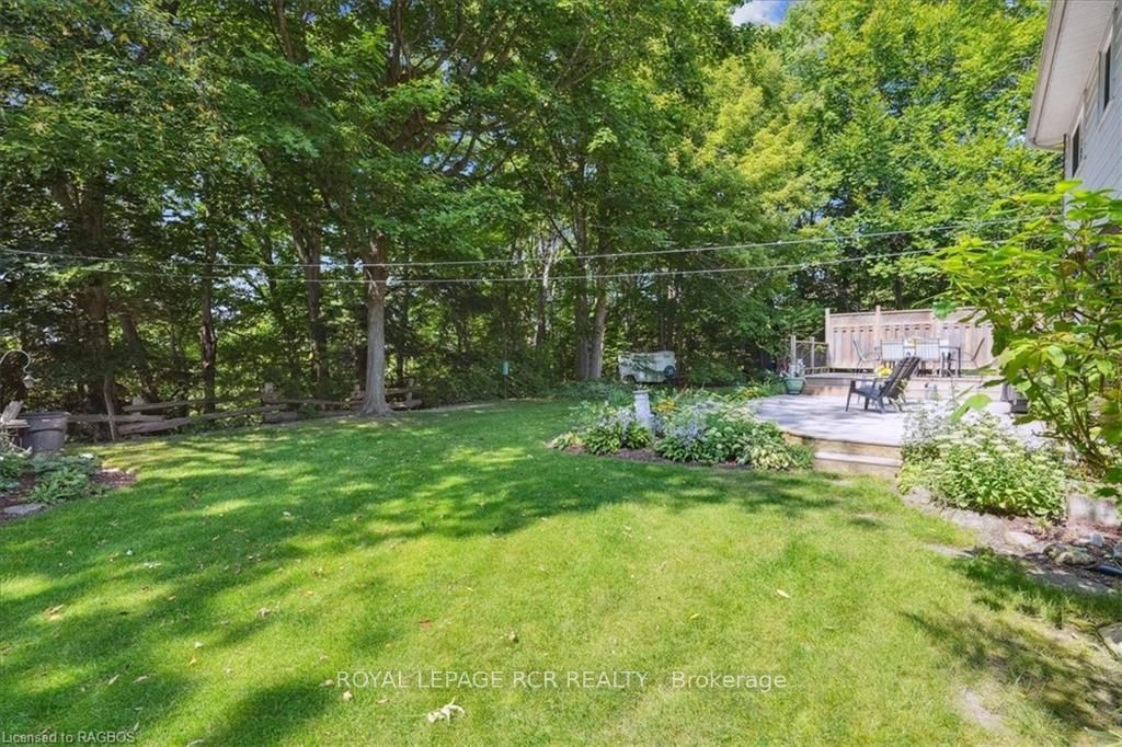 527 5th Street Property Photo 5
