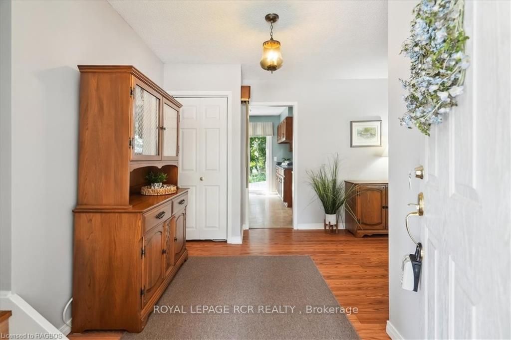 527 5th Street Property Photo 10