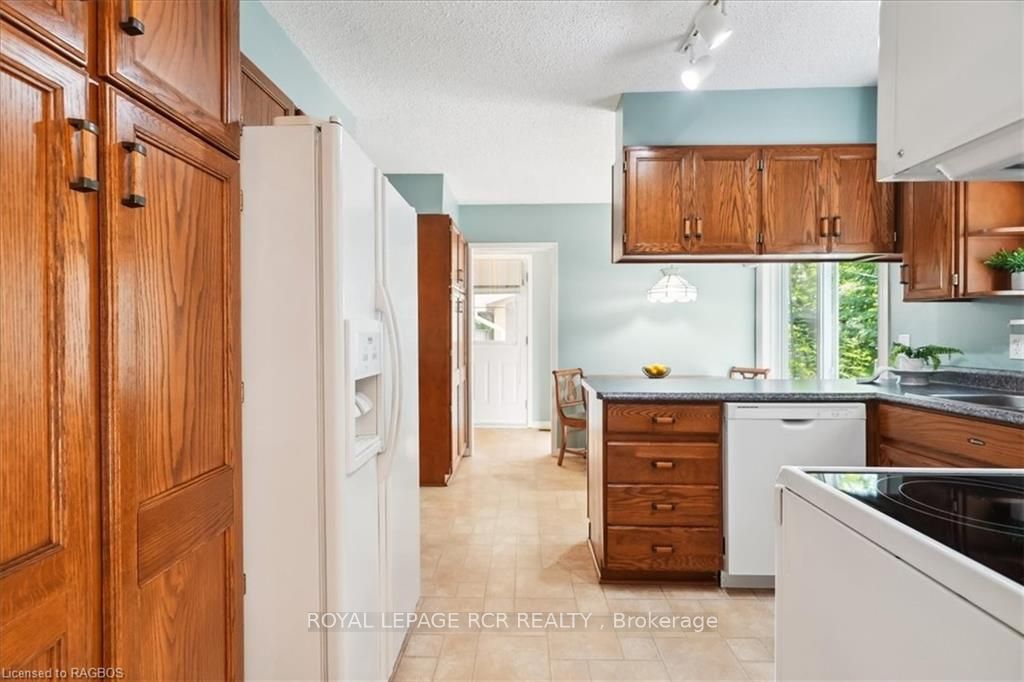 527 5th Street Property Photo 17
