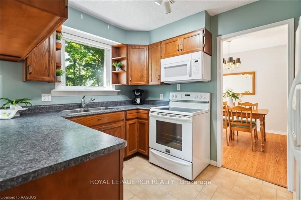 527 5th Street Property Photo 18