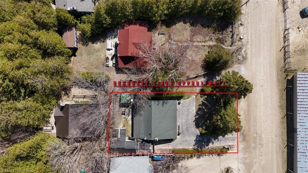 9 Lakeshore Boulevard Property Photo 9