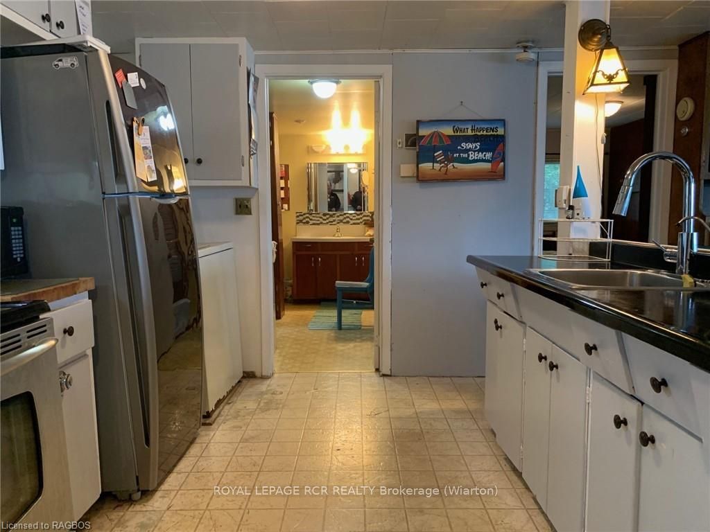 9 Lakeshore Boulevard Property Photo 20