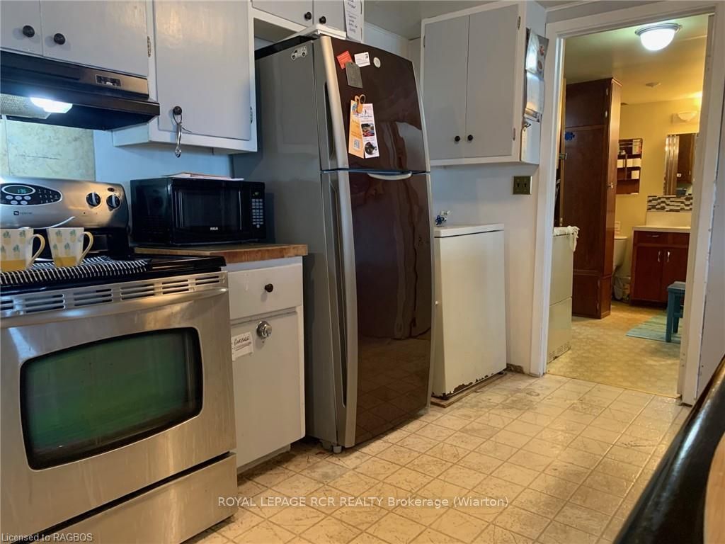 9 Lakeshore Boulevard Property Photo 21