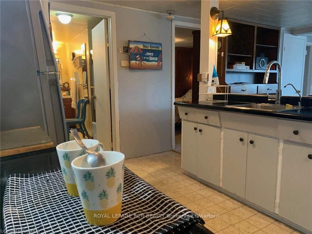 9 Lakeshore Boulevard Property Photo 22